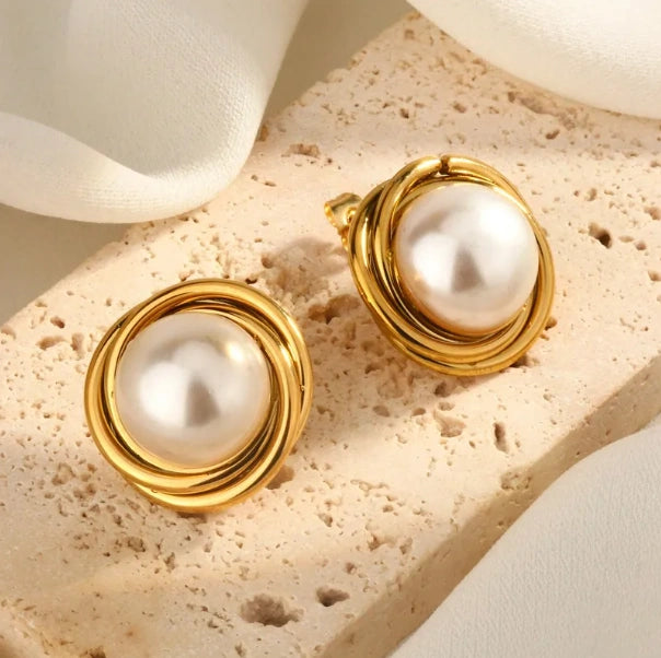 Belle Pearl Earrings