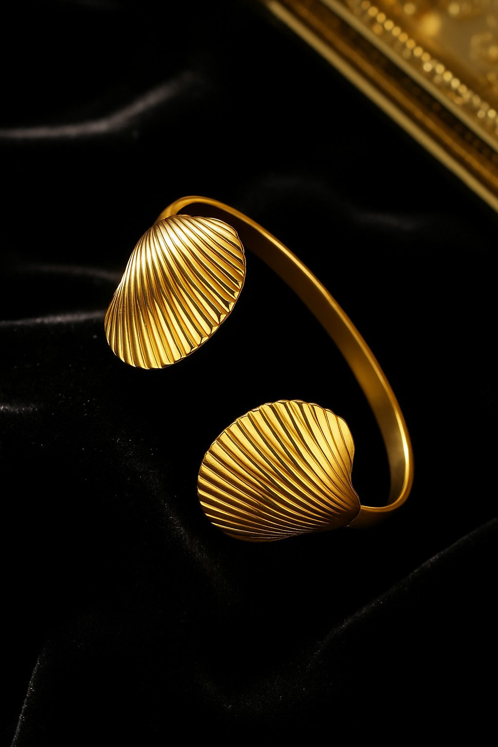 Seashell Luxe Cuff