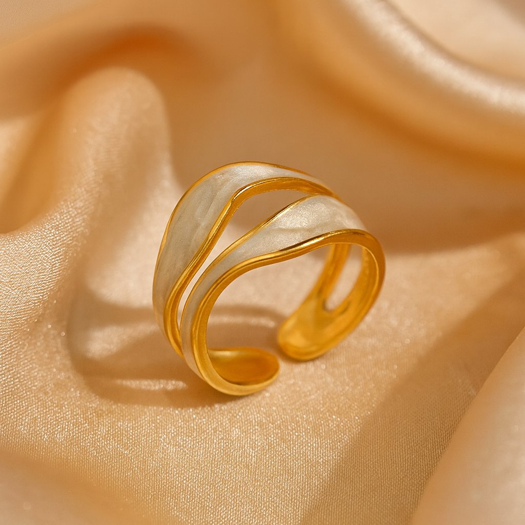 Eterna Wave Ring